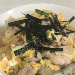 卵トロトロお出汁たっぷりの親子丼